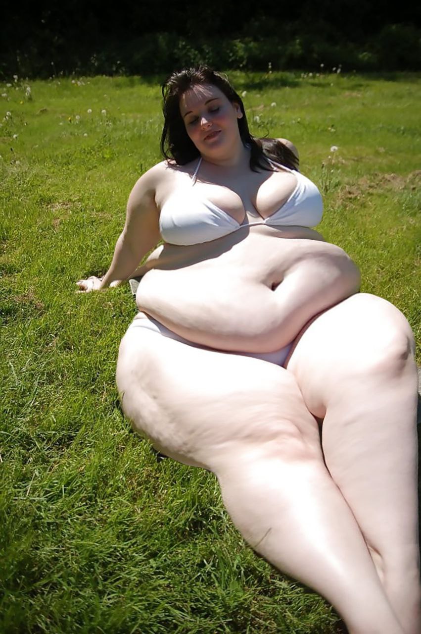 Порно леггинстердегі үлкен бөкселер